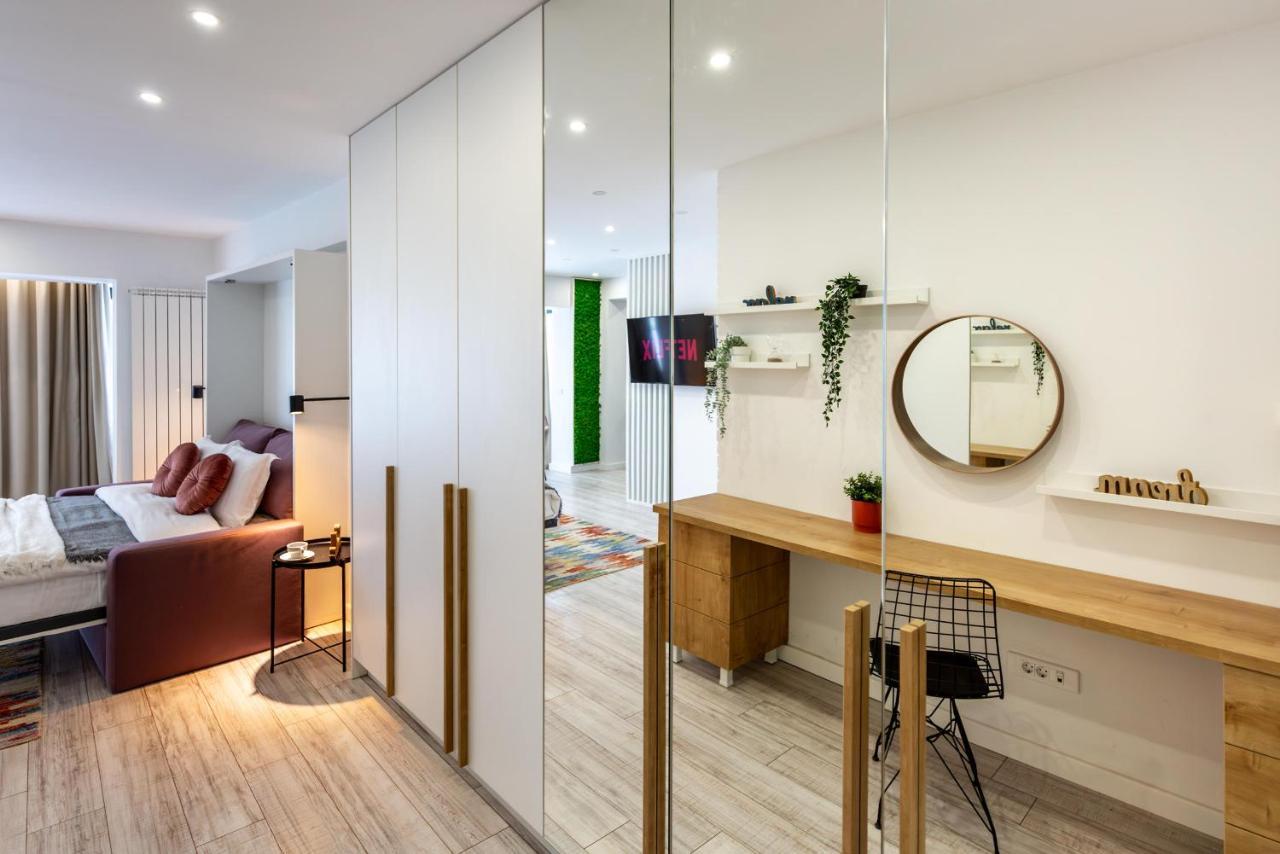 Ultracentral Studio: Explore The In Style * Bucarest